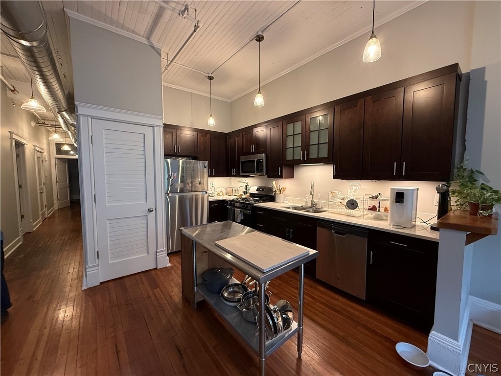 205 E Jefferson Street - Photo 9