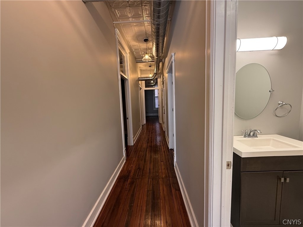 205 E Jefferson Street - Photo 10