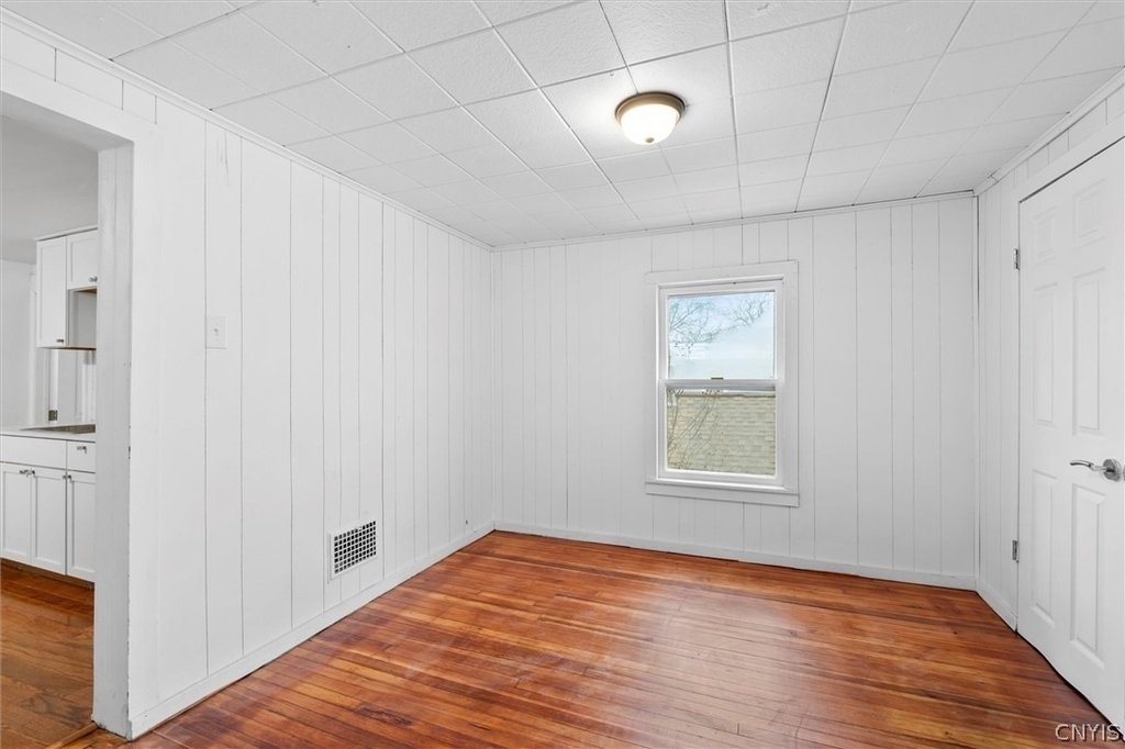 104 Kincaid Avenue - Photo 15