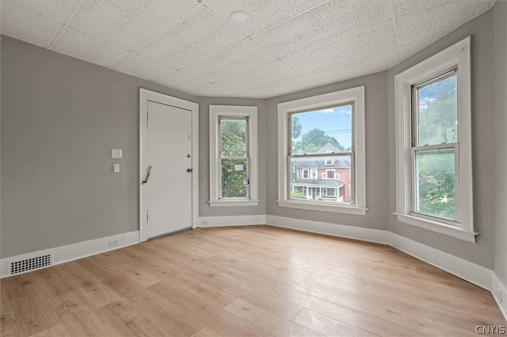712 Oak Street - Photo 7