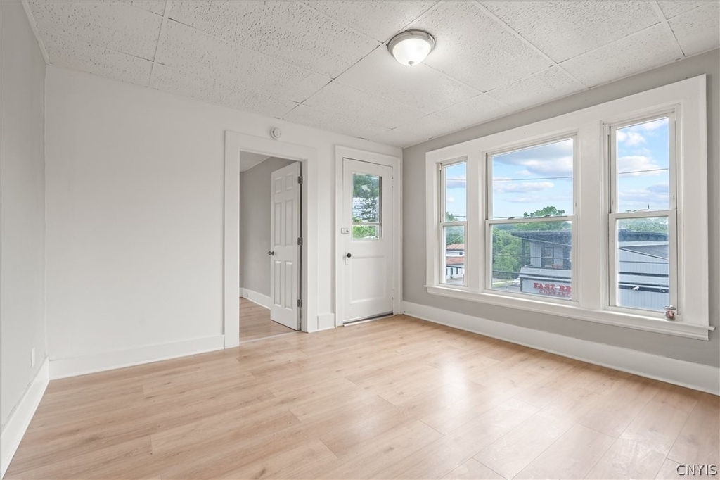 712 Oak Street - Photo 6