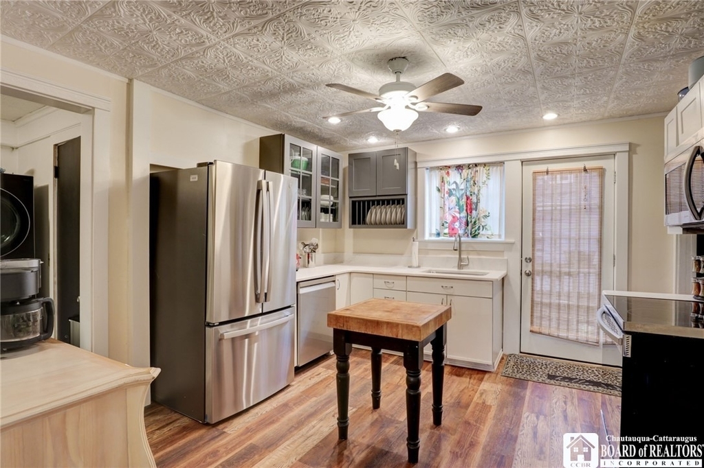 98 Forest Avenue - Photo 9