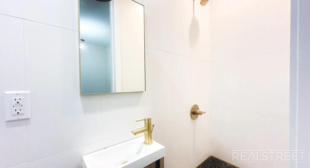 81 Beadel Street - Photo 3