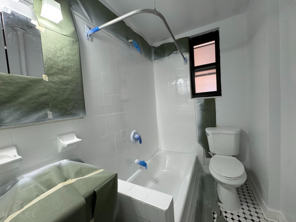 36-14 165th St - Photo 4