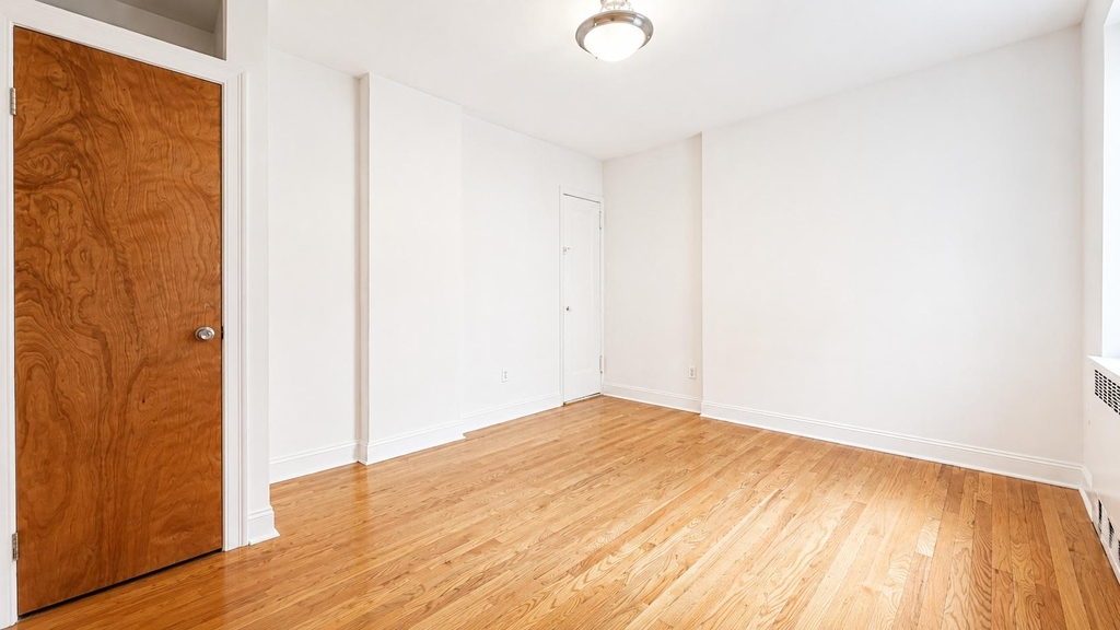 700 Fort Washington Avenue - Photo 7