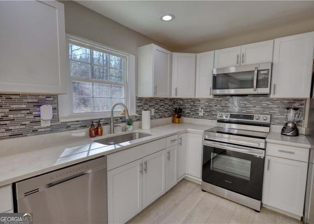 115 Hollybrook Road - Photo 6