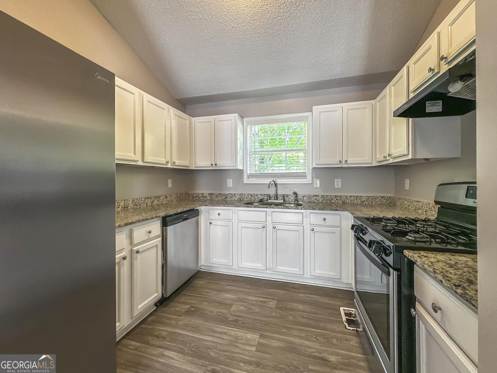 90 Greystone Circle - Photo 6