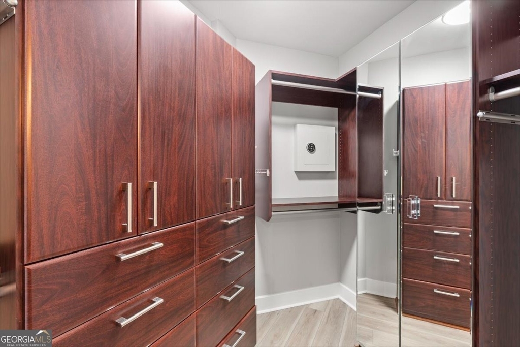 1080 Peachtree Street Ne - Photo 20
