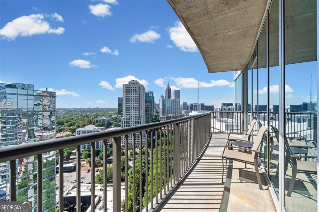 1080 Peachtree Street Ne - Photo 12