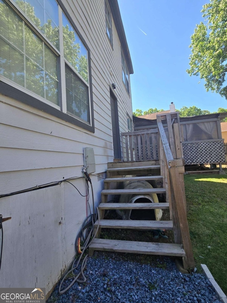 7073 Allison Court - Photo 6