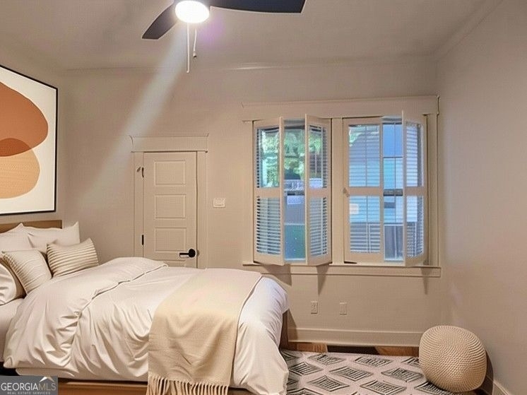 1579 Vesta Avenue - Photo 3