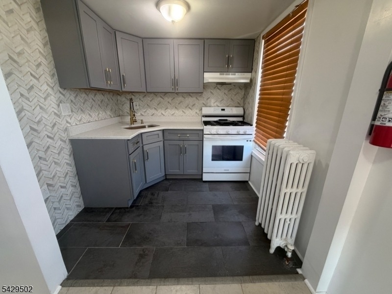 31 Glen Ave - Photo 5