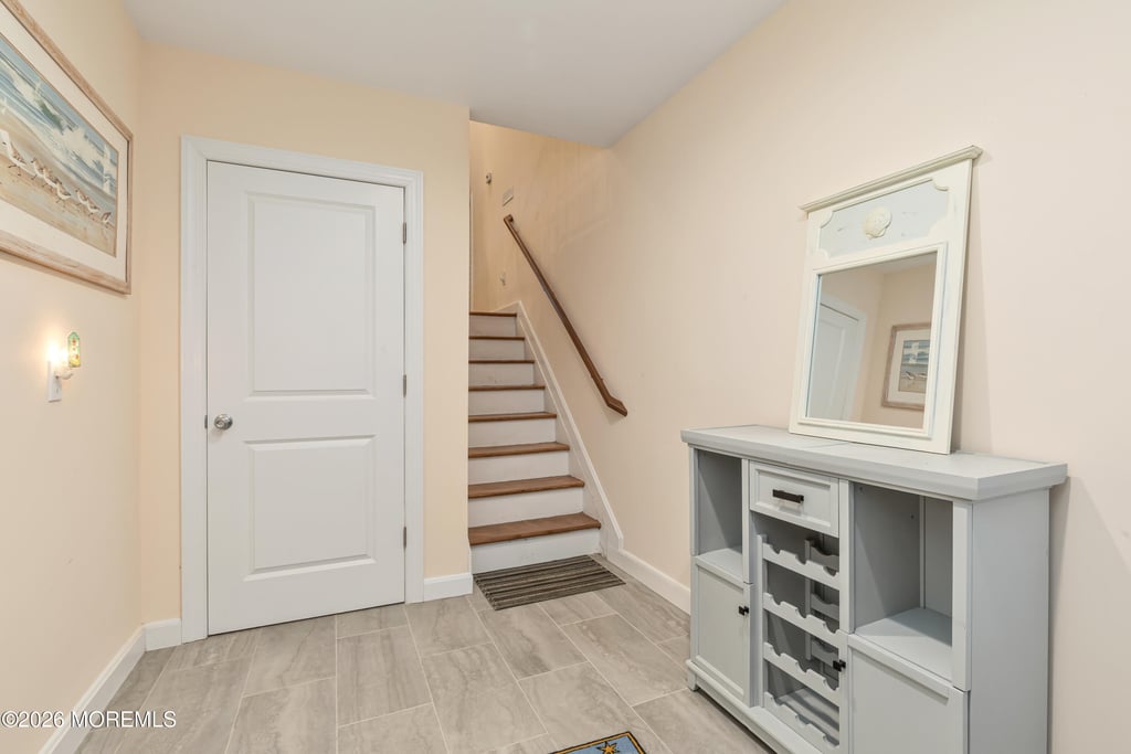 31 Village Road - Photo 3