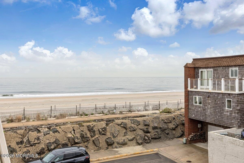 31 Village Road - Photo 15