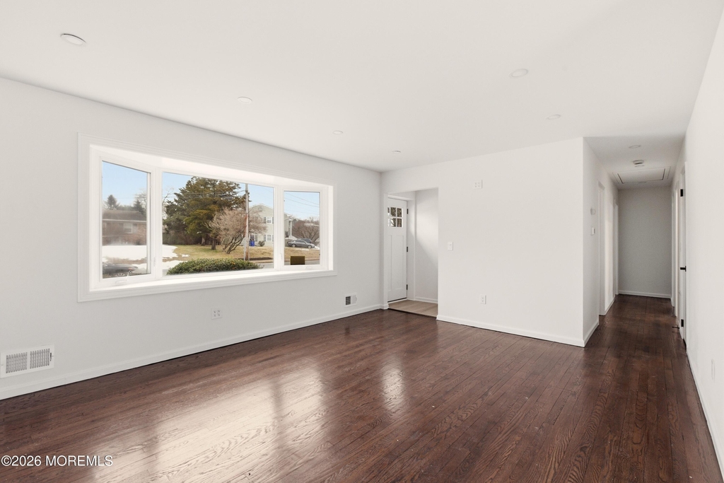 1041 Mulberry Place - Photo 5