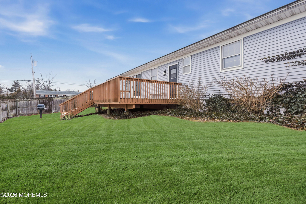 1041 Mulberry Place - Photo 18