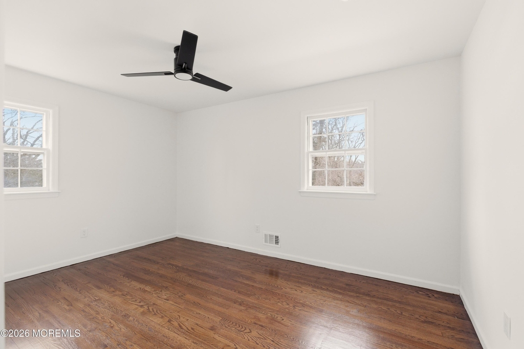 1041 Mulberry Place - Photo 9
