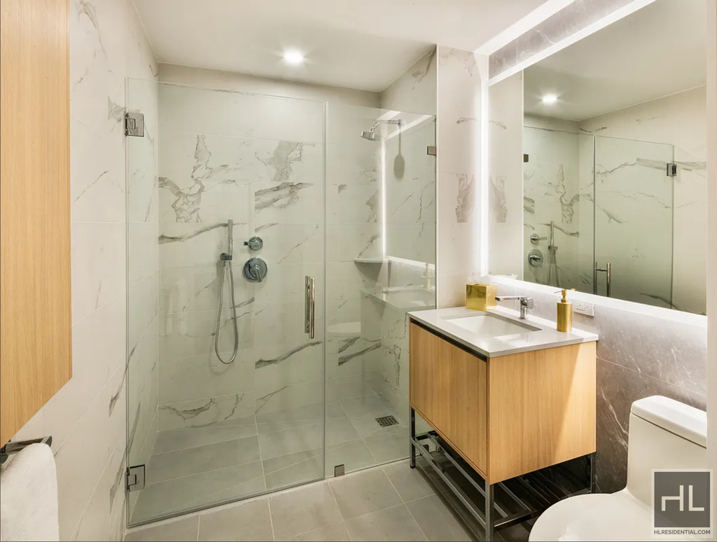 1st Avenue - Photo 5