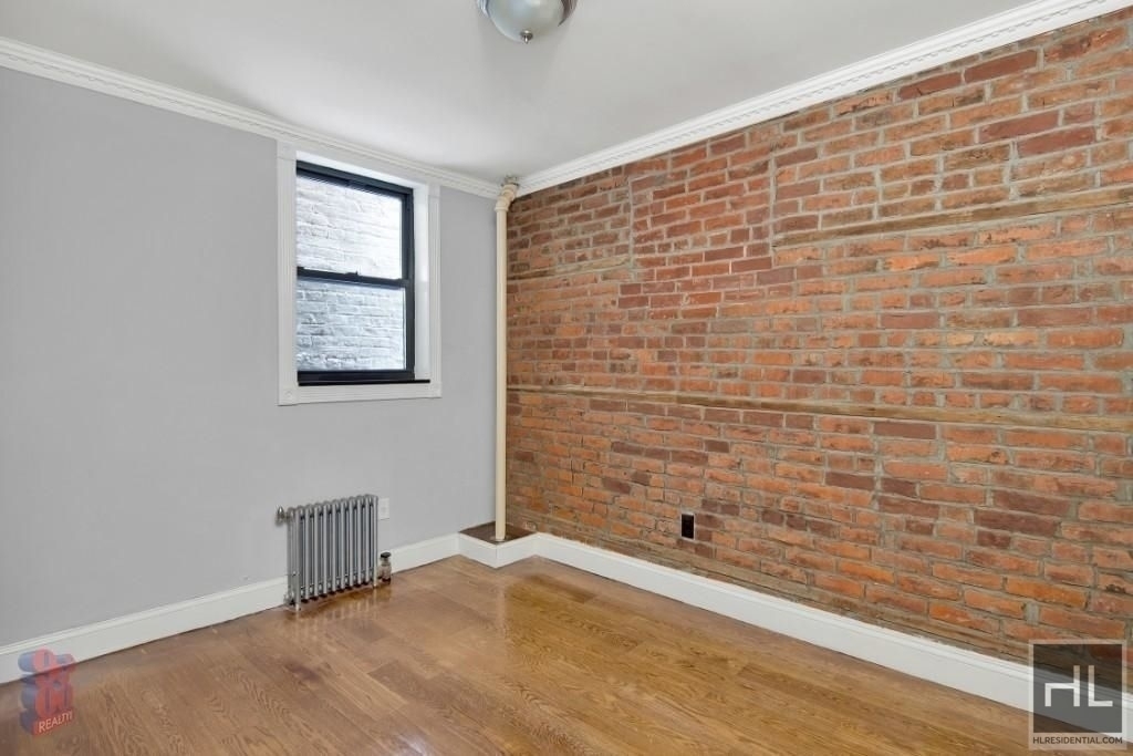 Mulberry Street - Photo 3