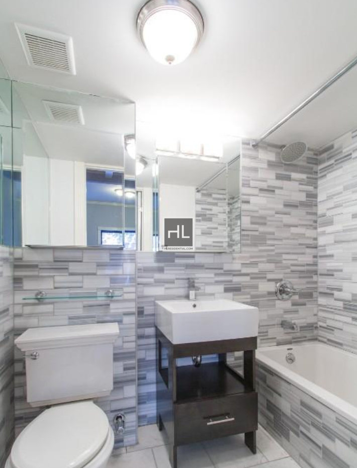 West 14th Street - Photo 8