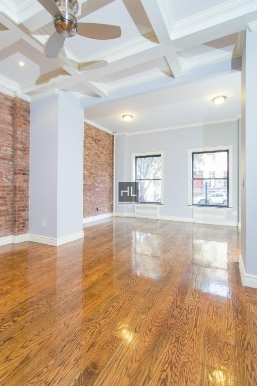 West 14th Street - Photo 1