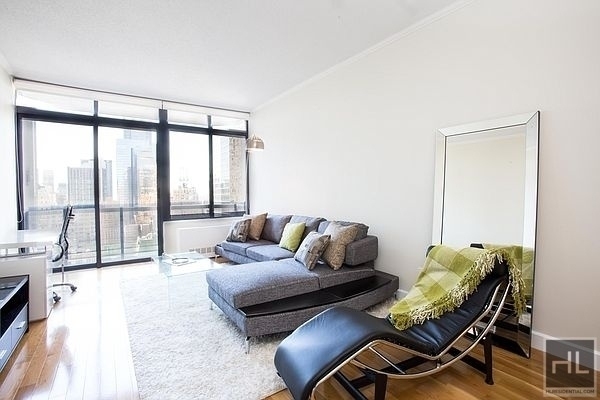West 48th Street - Photo 0