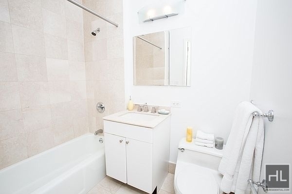 West 48th Street - Photo 4