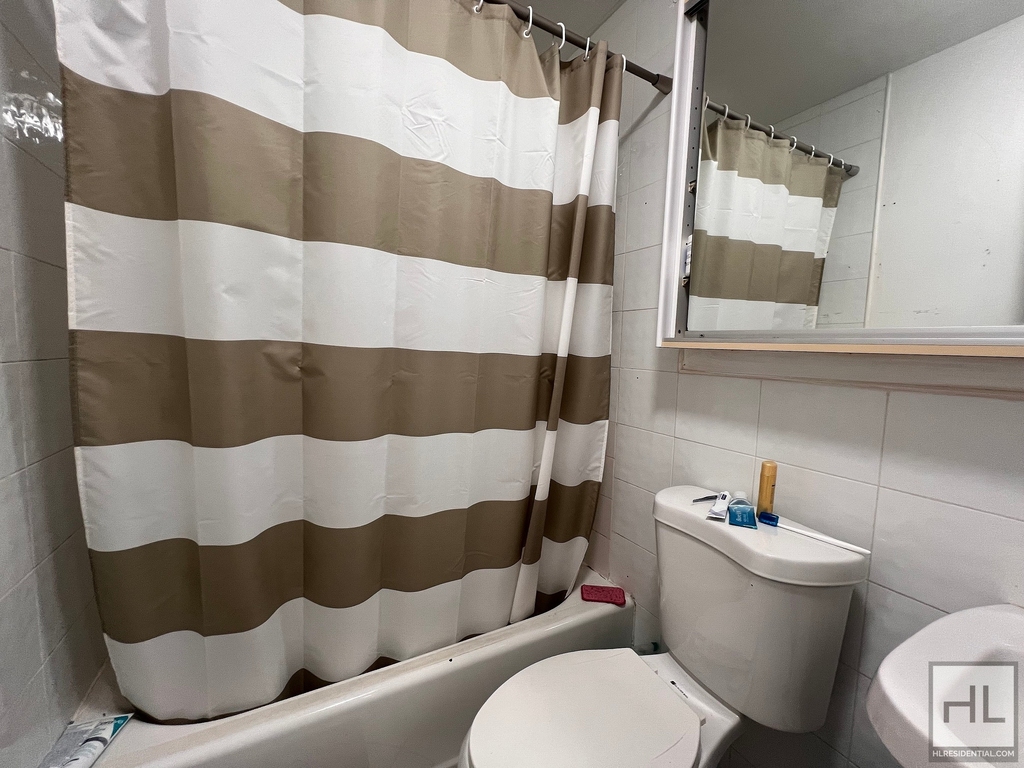 Eliot Avenue - Photo 8