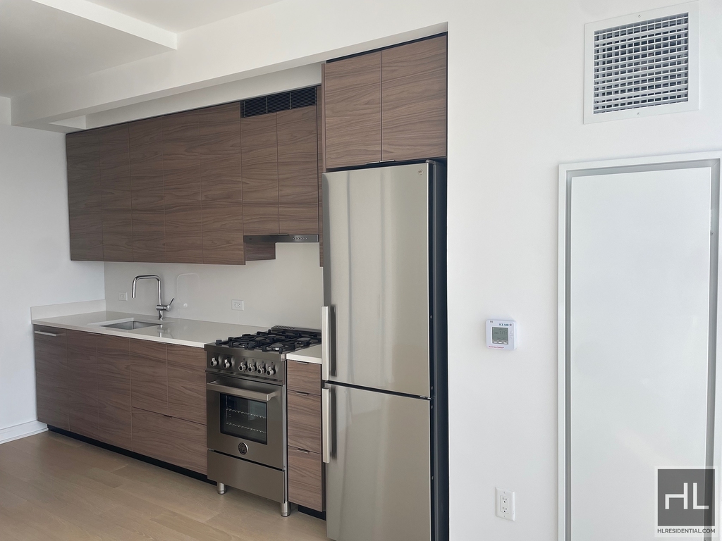 West 38th Street - Photo 2