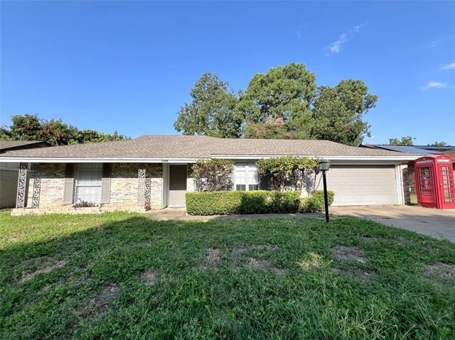 1209 Irwin Drive - Photo 0