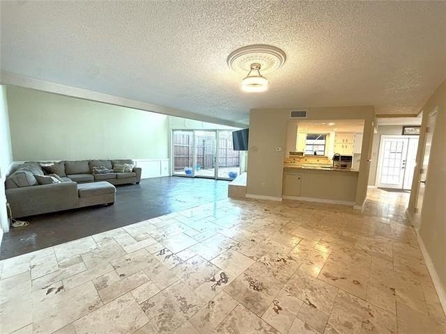 1725 Ashland Avenue - Photo 5
