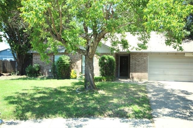 109 Australia Court - Photo 2