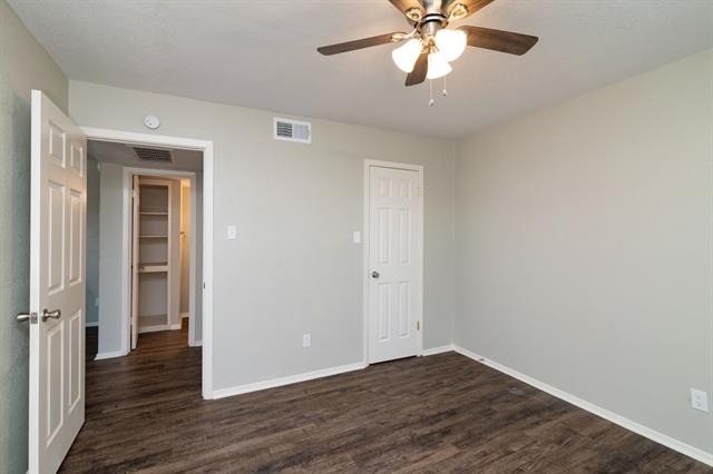 8037 W Elizabeth Lane - Photo 9