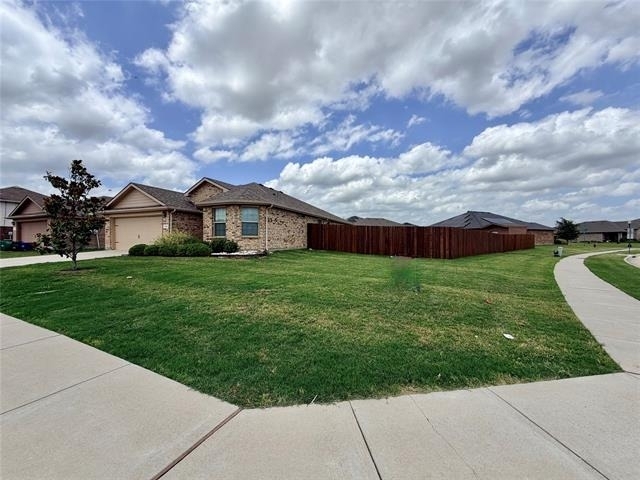 520 Cantebury Park Lane - Photo 2
