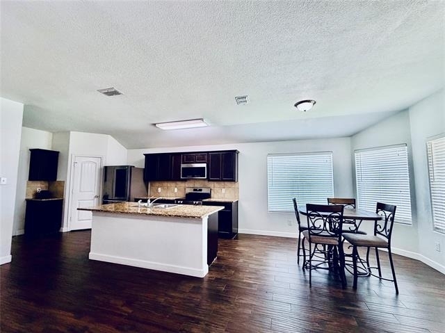 520 Cantebury Park Lane - Photo 8