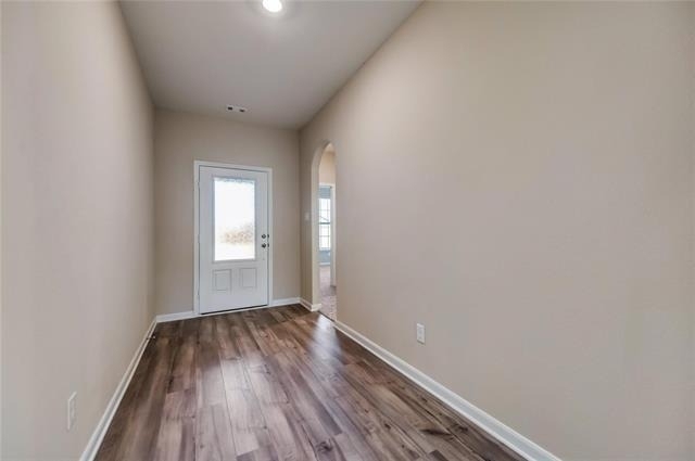 204 Lake Ridge Drive - Photo 2