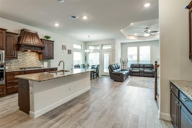 462 Steele Street - Photo 4