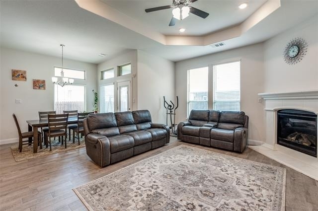 462 Steele Street - Photo 3