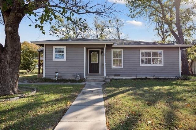 306 N Walnut Street - Photo 0