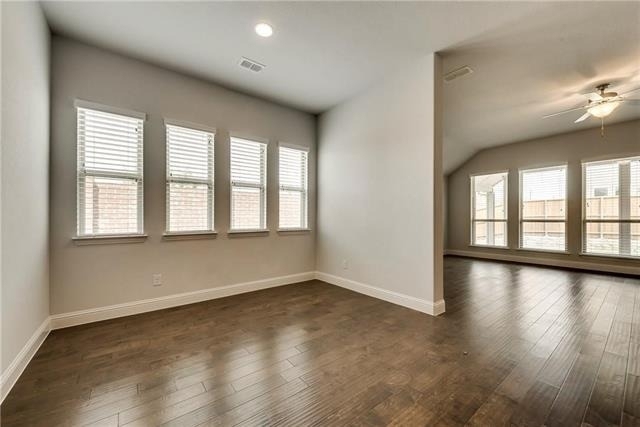 1601 Primrose Place - Photo 8