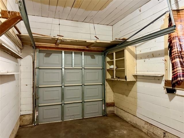 889 Ross Avenue - Photo 15