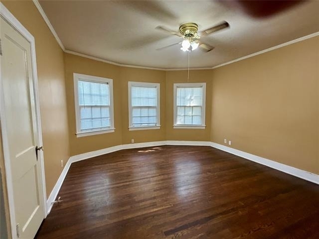 889 Ross Avenue - Photo 3