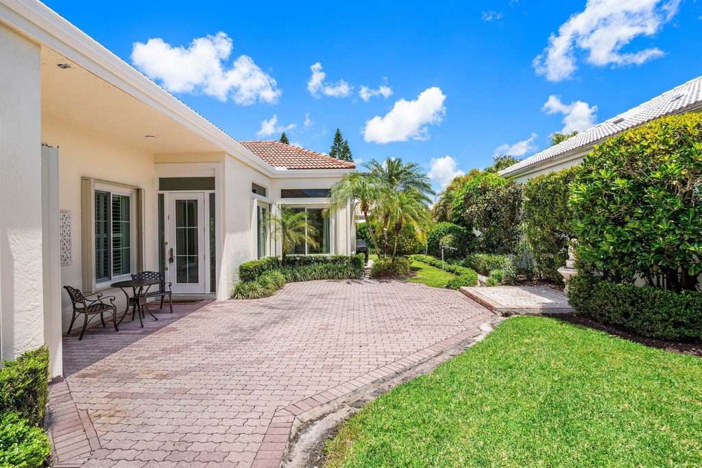 116 Coral Cay Drive - Photo 2