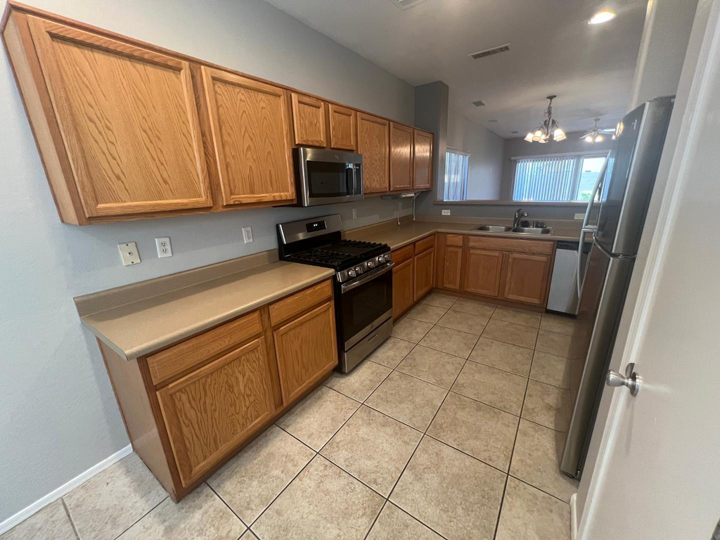 16829 W Cottonwood Street - Photo 7