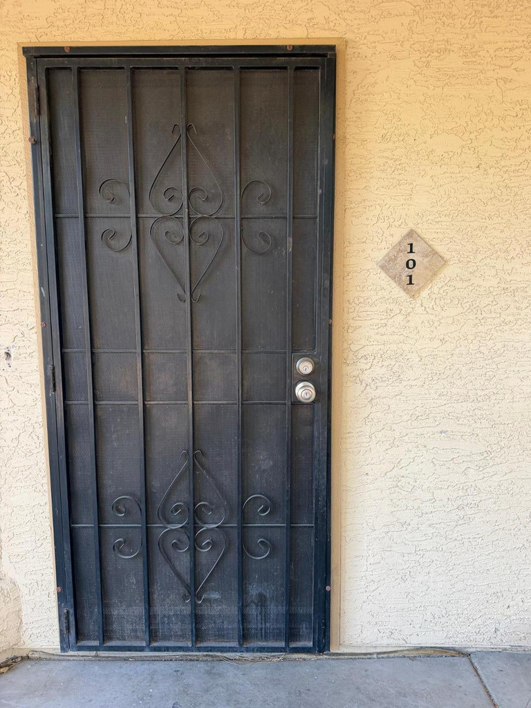 925 S Longmore - Photo 2