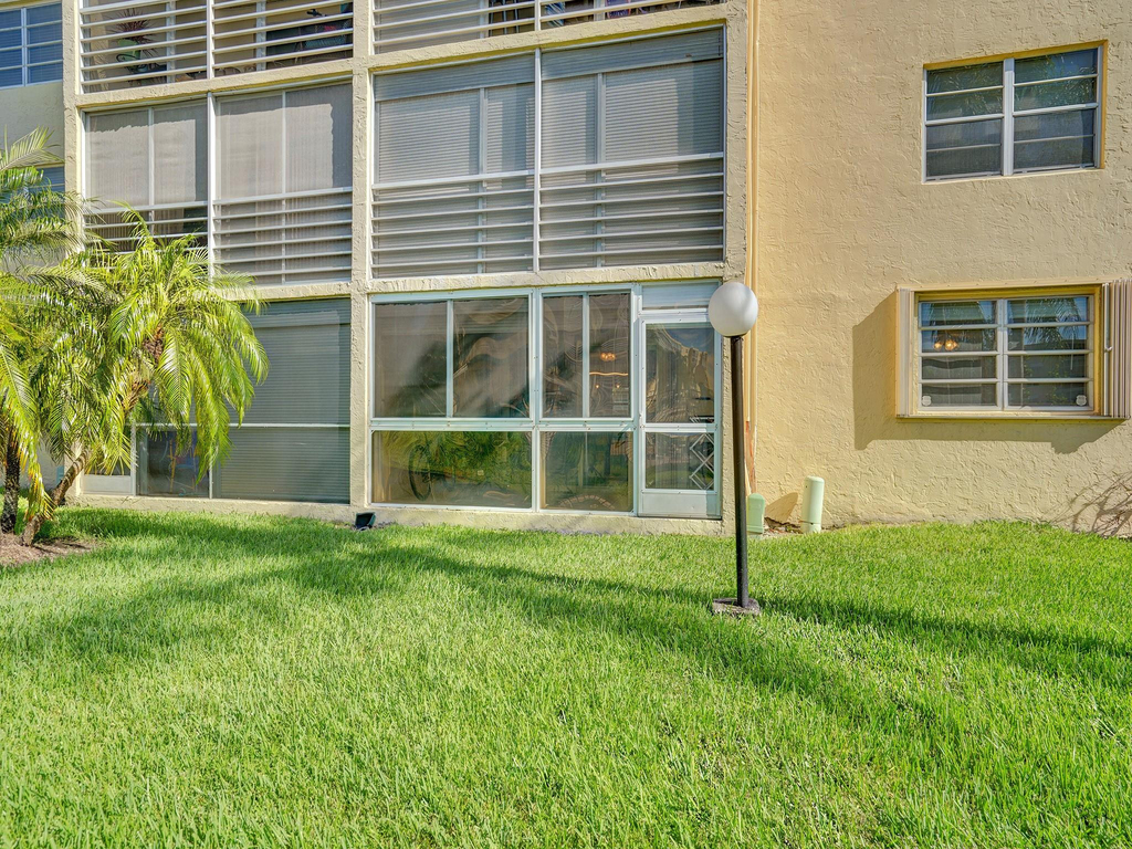401 Se 3rd Street - Photo 36