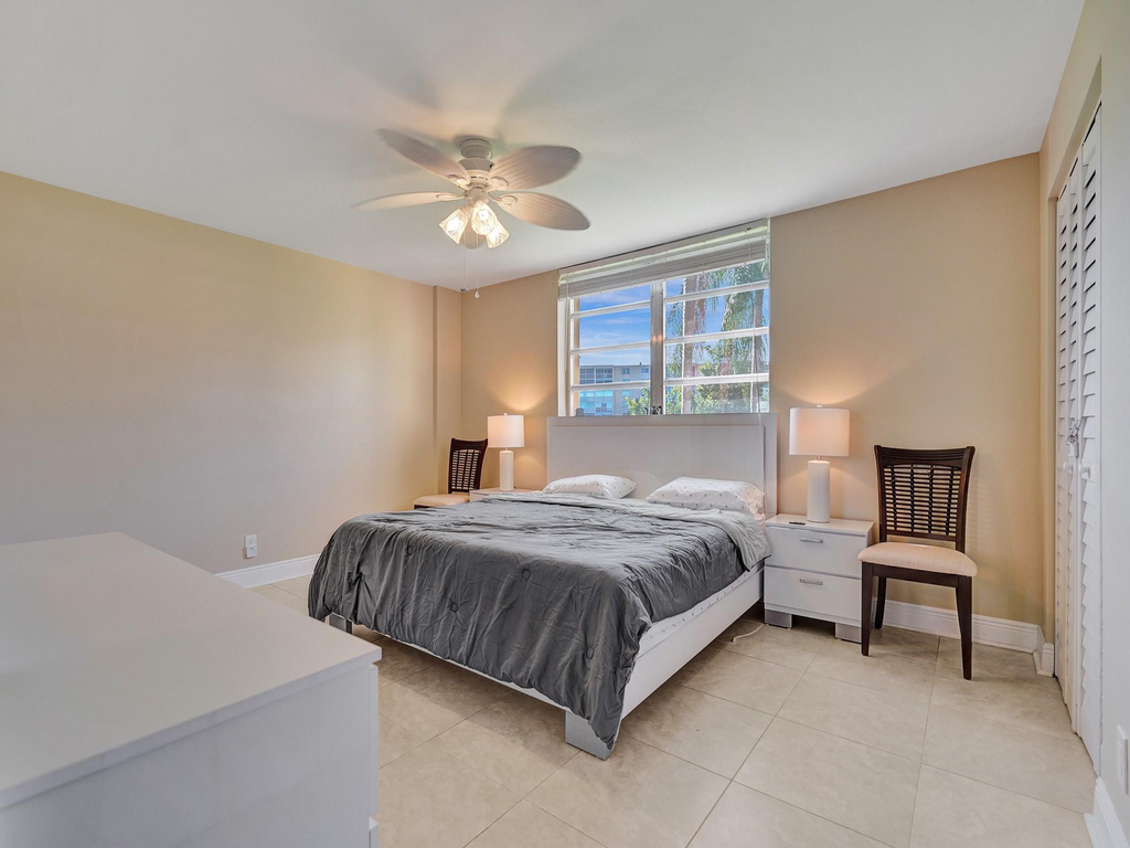 401 Se 3rd Street - Photo 9