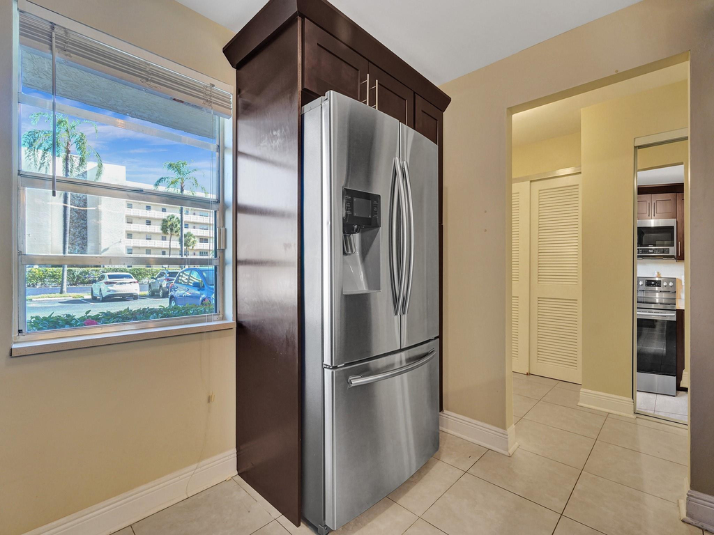 401 Se 3rd Street - Photo 4