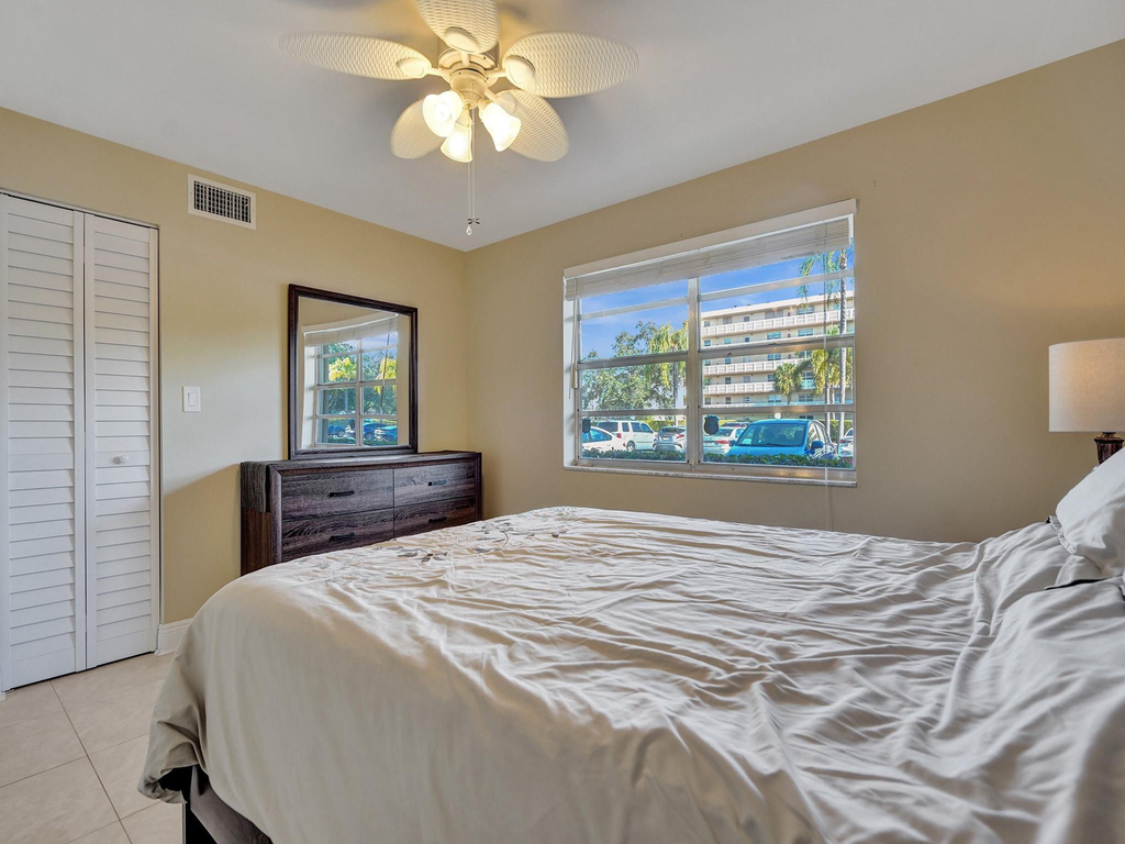 401 Se 3rd Street - Photo 21