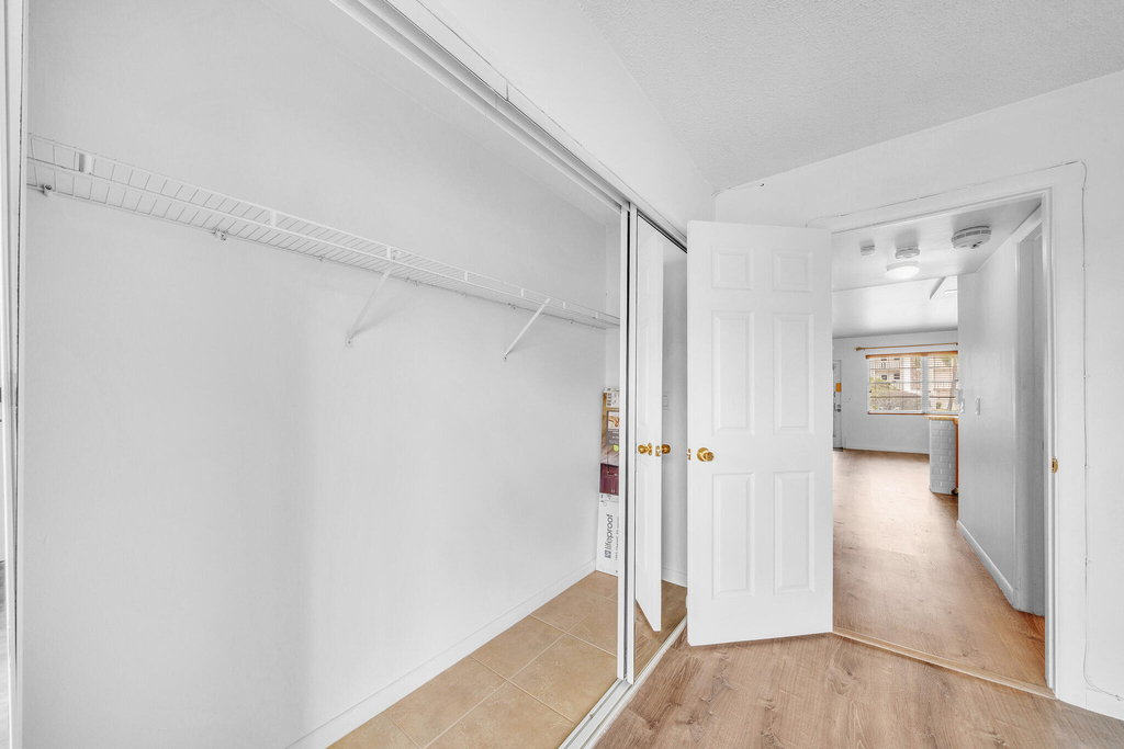 127 Westbury G - Photo 20